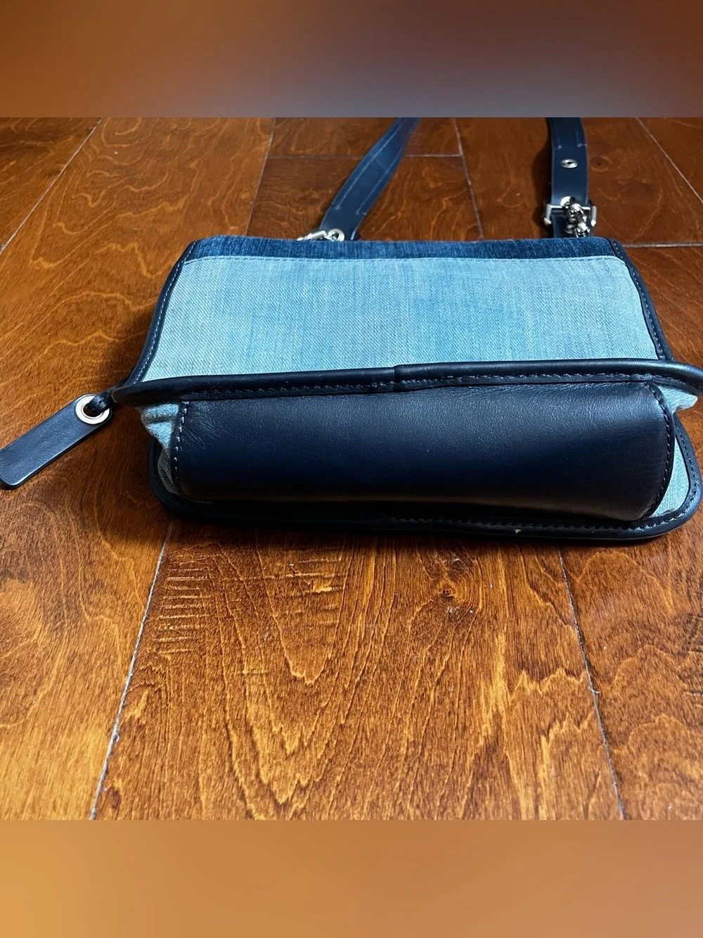 Michael Kors Cooper Medium Messenger Crossbody Indigo Light Wash Tricolor Denim